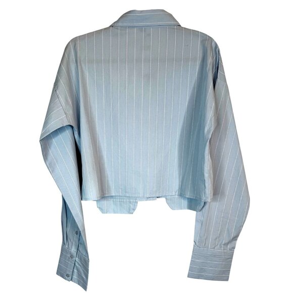 NWT PrettyLittleThing Size 10 Poplin Blue Pinstripe Pocket Detail Cropped Shirt - Picture 9 of 13